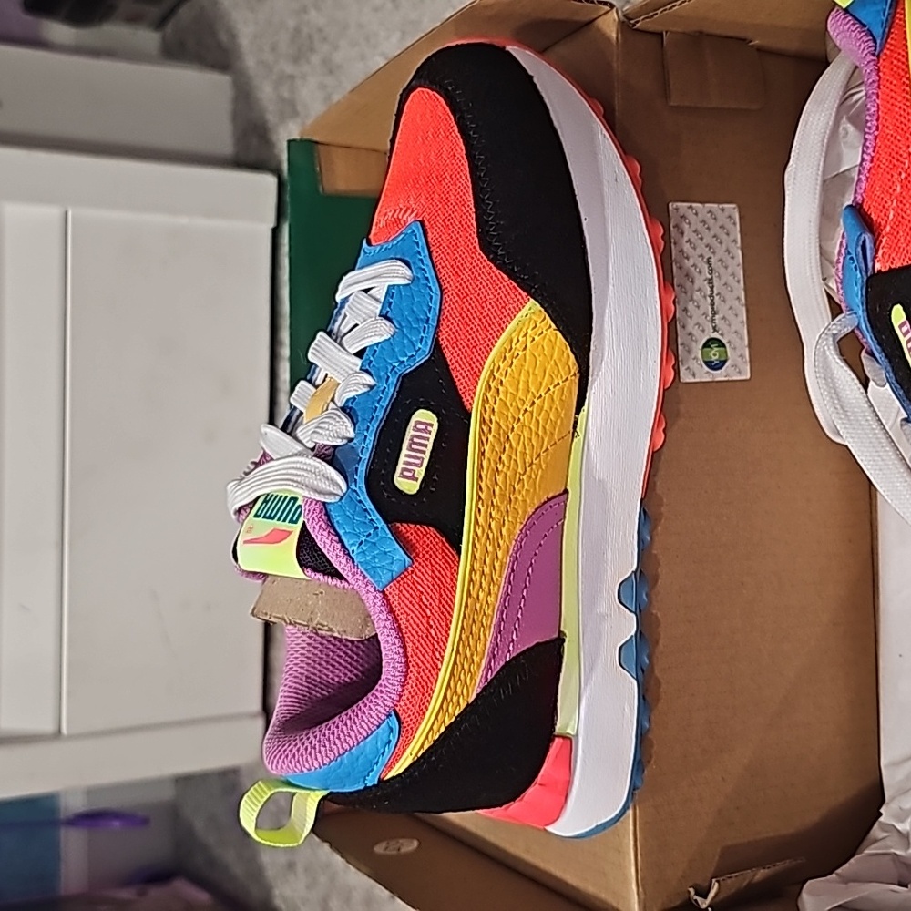 Kids PUMA size 13c